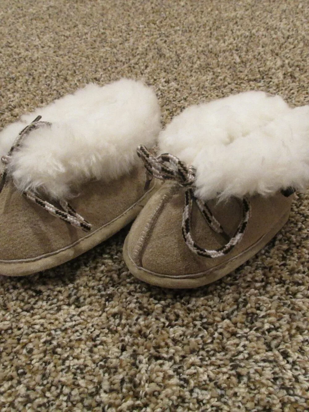 Shearling Moccasin Booties Infant Toddler Medium 7-12M Brown Suede Soft Slippers